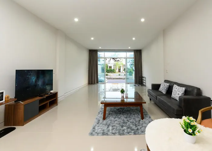 Calla House Hatyai For 18Pax In Prime Location 6 Mins Drive To Lee Grd
